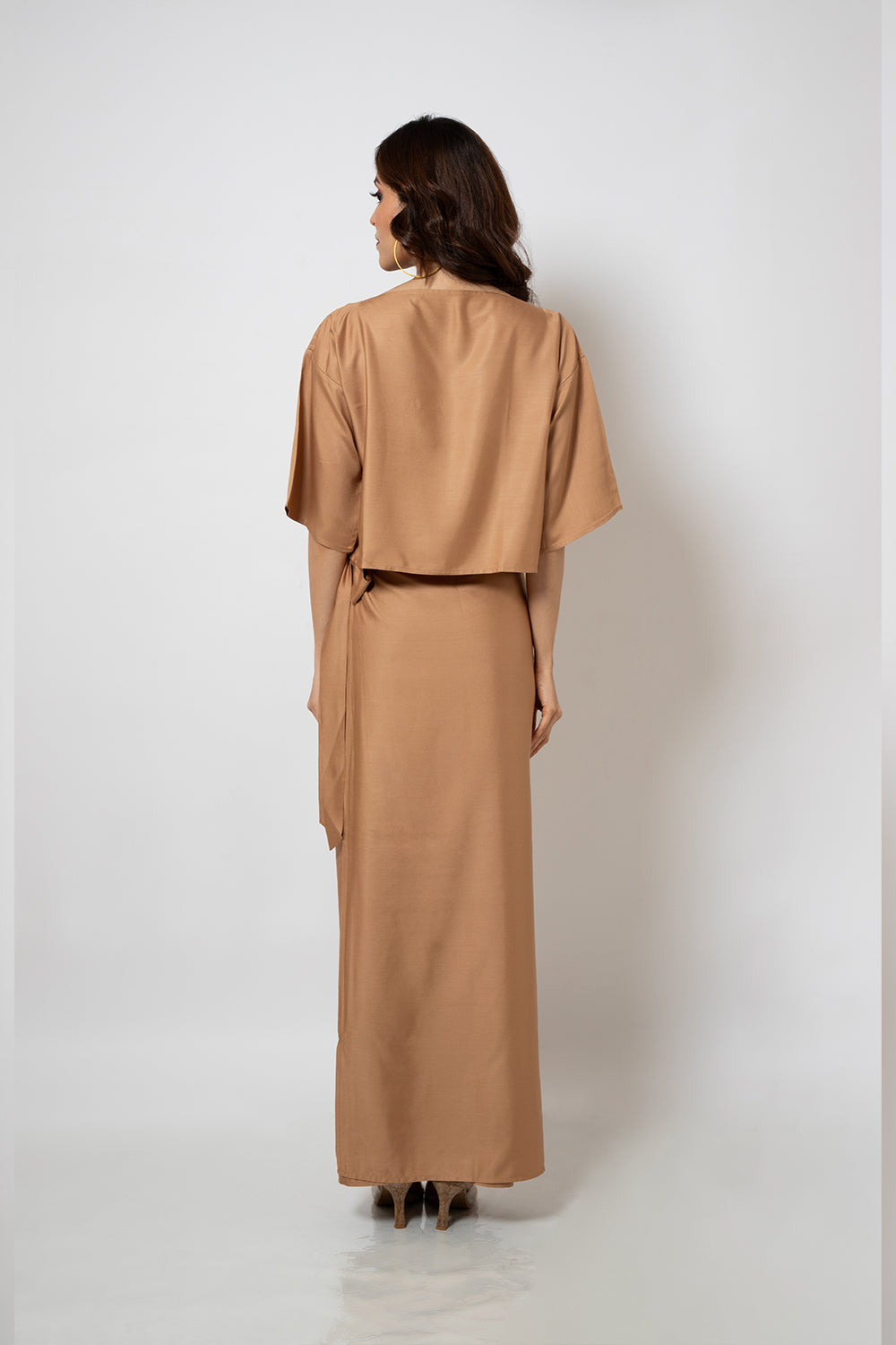 5. A Beige cotton silk blend co-ord crop top and skirt set