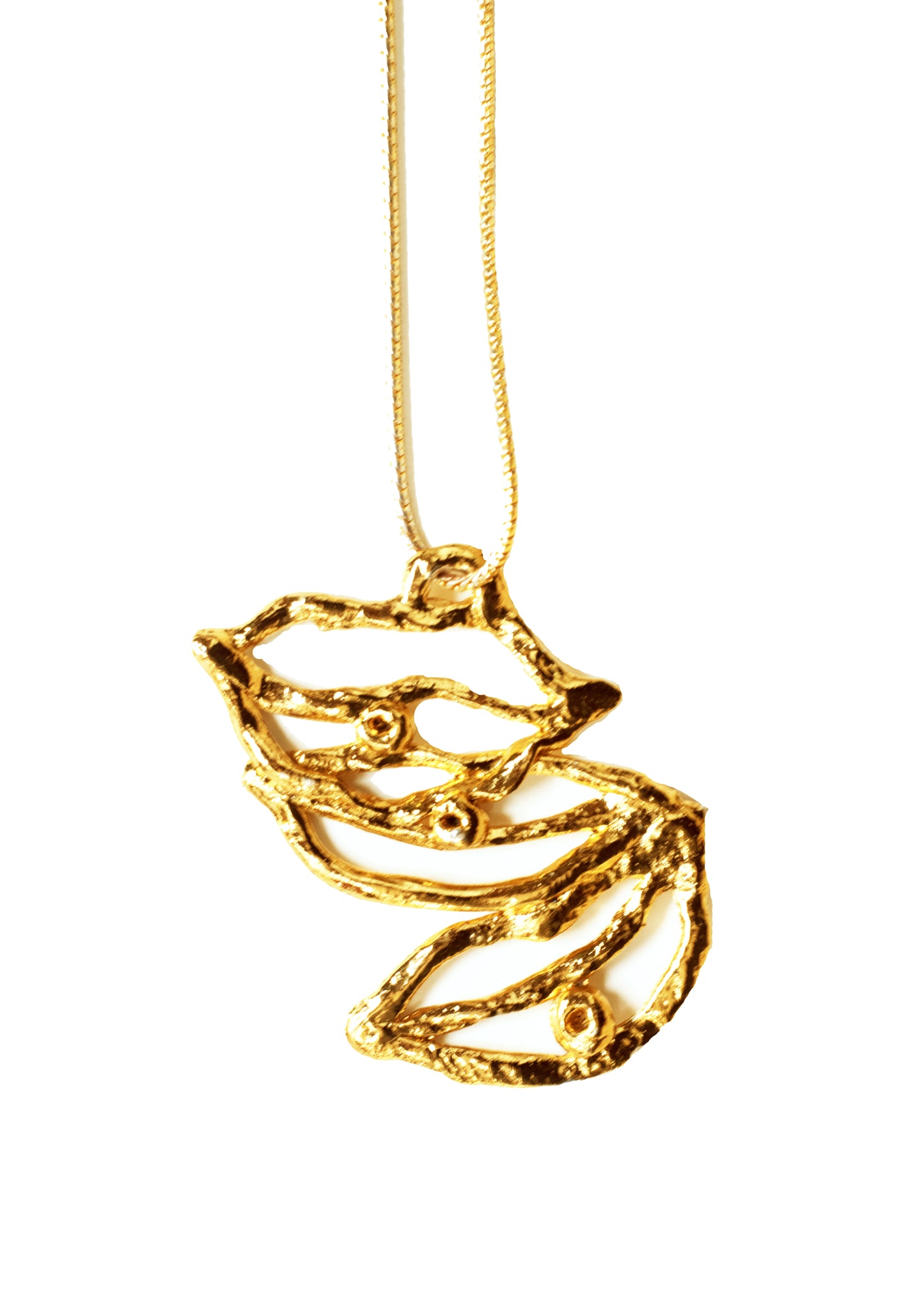 The floating eyes neckpiece