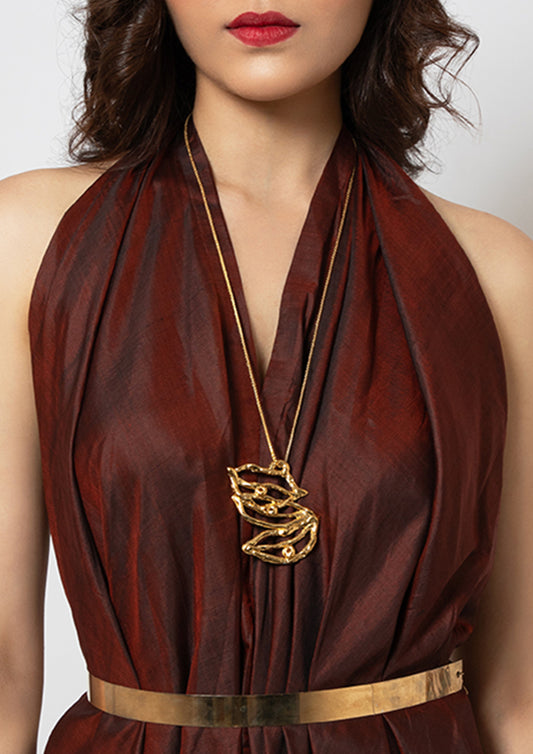 The floating eyes neckpiece